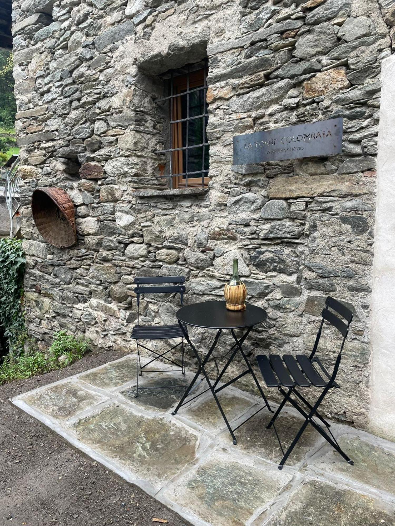 La Torre Colombaia - Monumento Del 1400 Appartement Arnad Buitenkant foto